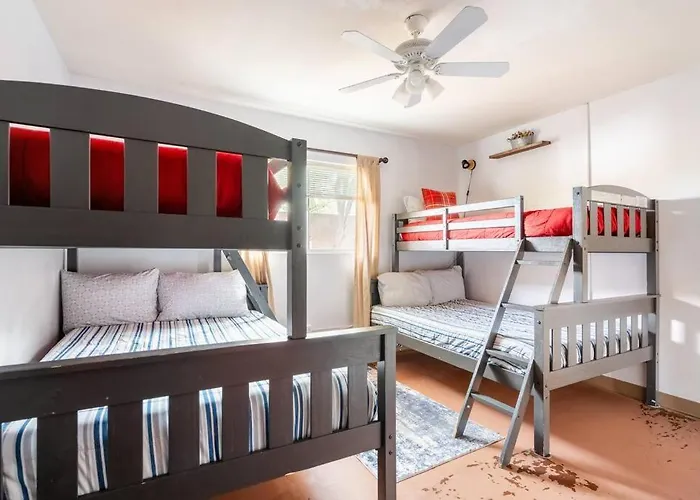 Bright & Airy Near Uofa, 2 Min To Banner Apartamento *
