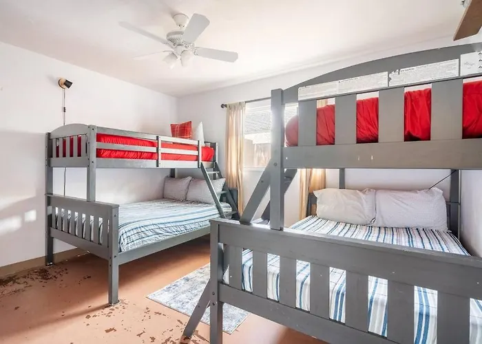 Bright & Airy Near Uofa, 2 Min To Banner Apartamento Tucson